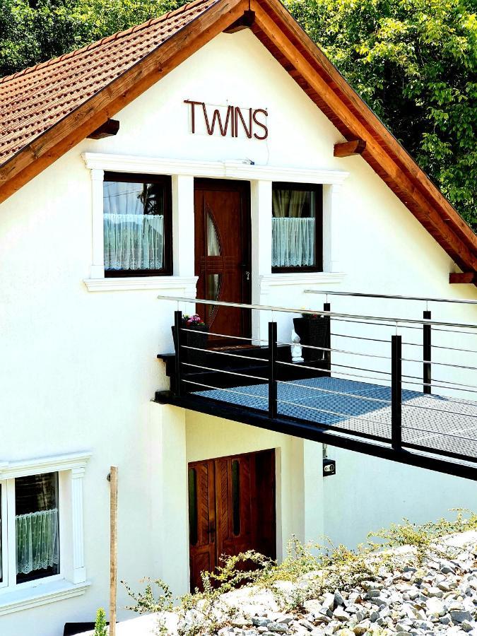Twins Apartments Sovata Exteriér fotografie
